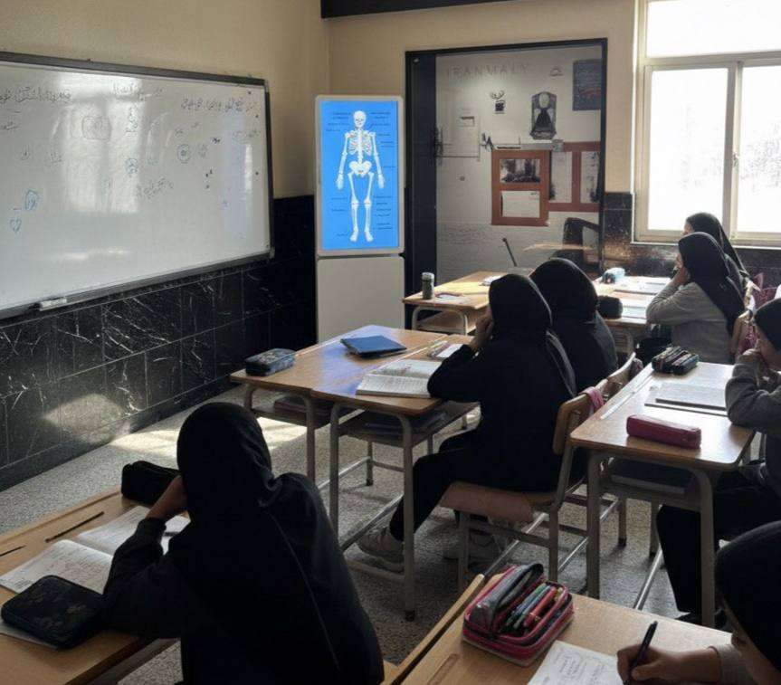 نمایشگر لمسی مدارس