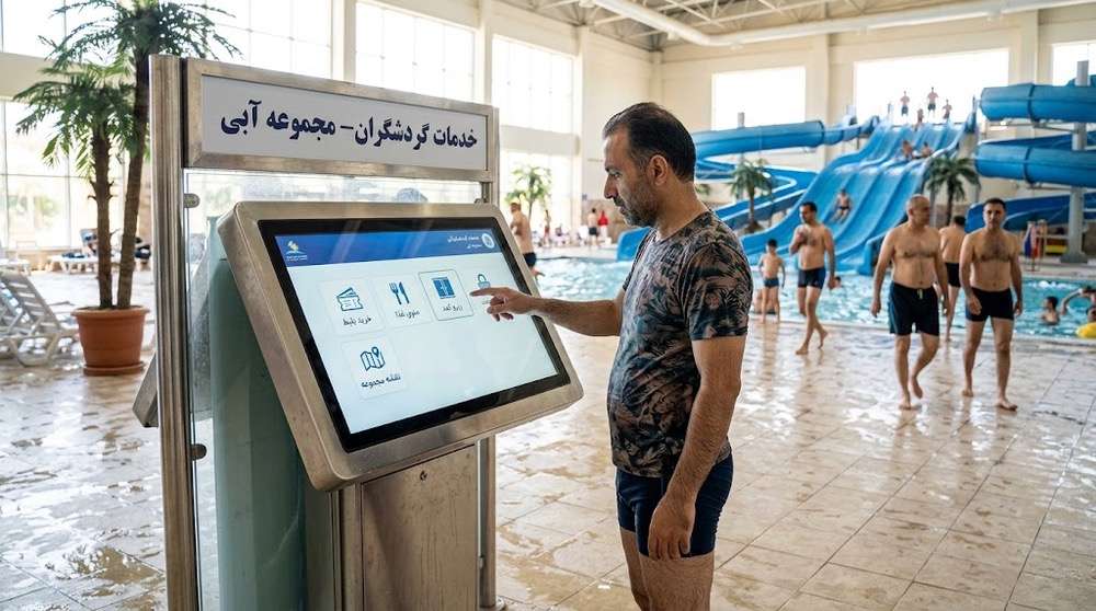 راهنمای خرید و استقرار کیوسک لمسی برای باشگاه‌های ورزشی و مجموعه‌های آبی